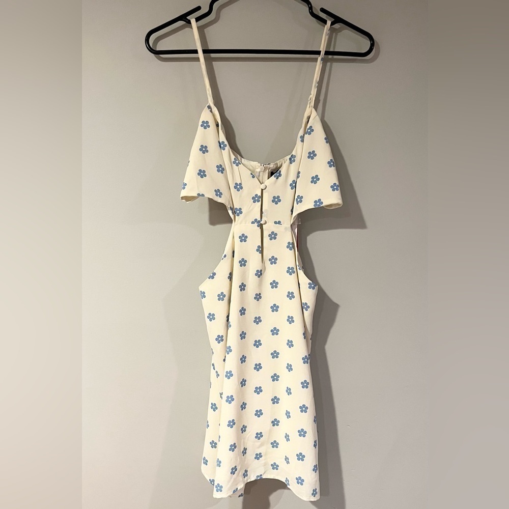Cider Ditsy Floral Cami Dress cut out light yellow with blue flowers XL (12) - Picture 2 of 13